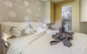 2 chambres, fer et planche Ă repasser, Wi-Fi, draps fournis