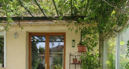 Gßte indépendant prÚs de la ville de Riberac