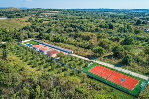Sport court - Pool House Banjole3 4+1 (Banjole)
