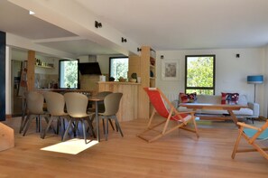 Dining - Belle Ile - Sauzon - House completely renovated with garden 10 people - (Sauzon)