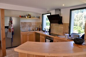 Refrigerador, horno, parrilla de estufa y lavavajillas 