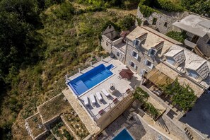 Exterior - Luxury villa Libar near Split, heated pool (Jesenice)