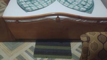 Habitación doble Confort | Minibar, muebles diferentes, escritorio y wifi gratis