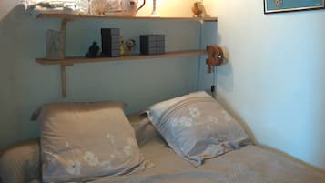 Bügeleisen/Bügelbrett, Reisekinderbett, WLAN, Bettwäsche