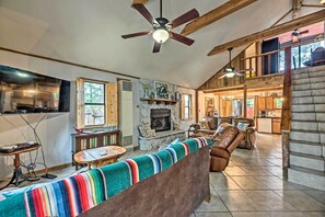 TV, fireplace, DVD player - Ruidoso Cabin w/ Deck & Grill - Walk to Town! (Ruidoso)