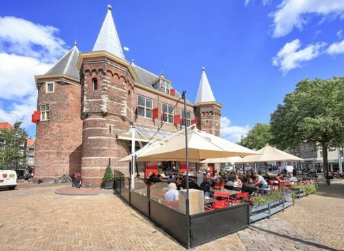 3 Bedrooms Apartment in Amsterdam City Center