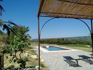 Terrace/patio - Beautiful house with private pool, air conditioning, wifi in Vaison la romaine (Vaison-la-Romaine)