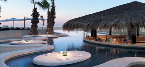 Celebrate Christmas in Cabo at a Luxurious 5-Star Resort Penthouse 12/23-30/23