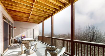 Condominio apto para perros con vistas de largo alcance y amplia terraza