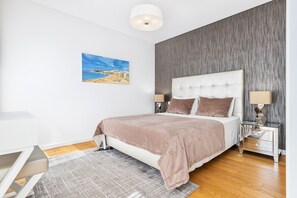 3 bedrooms, in-room safe, iron/ironing board, free WiFi
