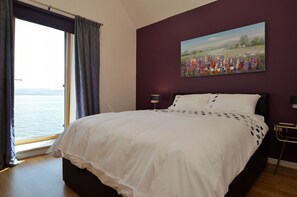 3 bedrooms, iron/ironing board, WiFi