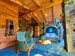 STONE HOUSE | มินิบาร์, โต๊ะทำงาน, พื้นที่ทำงานแบบใช้แล็ปท็อป, ผ้าม่านกันแสง