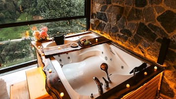 STONE HOUSE | Boblebad