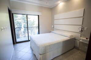 2 Schlafzimmer, Zimmersafe, Bügeleisen/Bügelbrett, WLAN