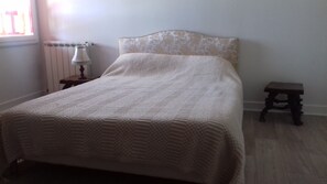 5 chambres, fer et planche à repasser, Wi-Fi, literie fournie