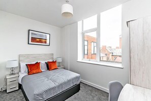 1 غرفة نوم ومكواة/لوح كي وواي فاي مجانًا وملاءات أسرّة