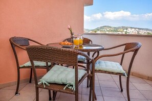 Apartment (A2) | Terrace/patio