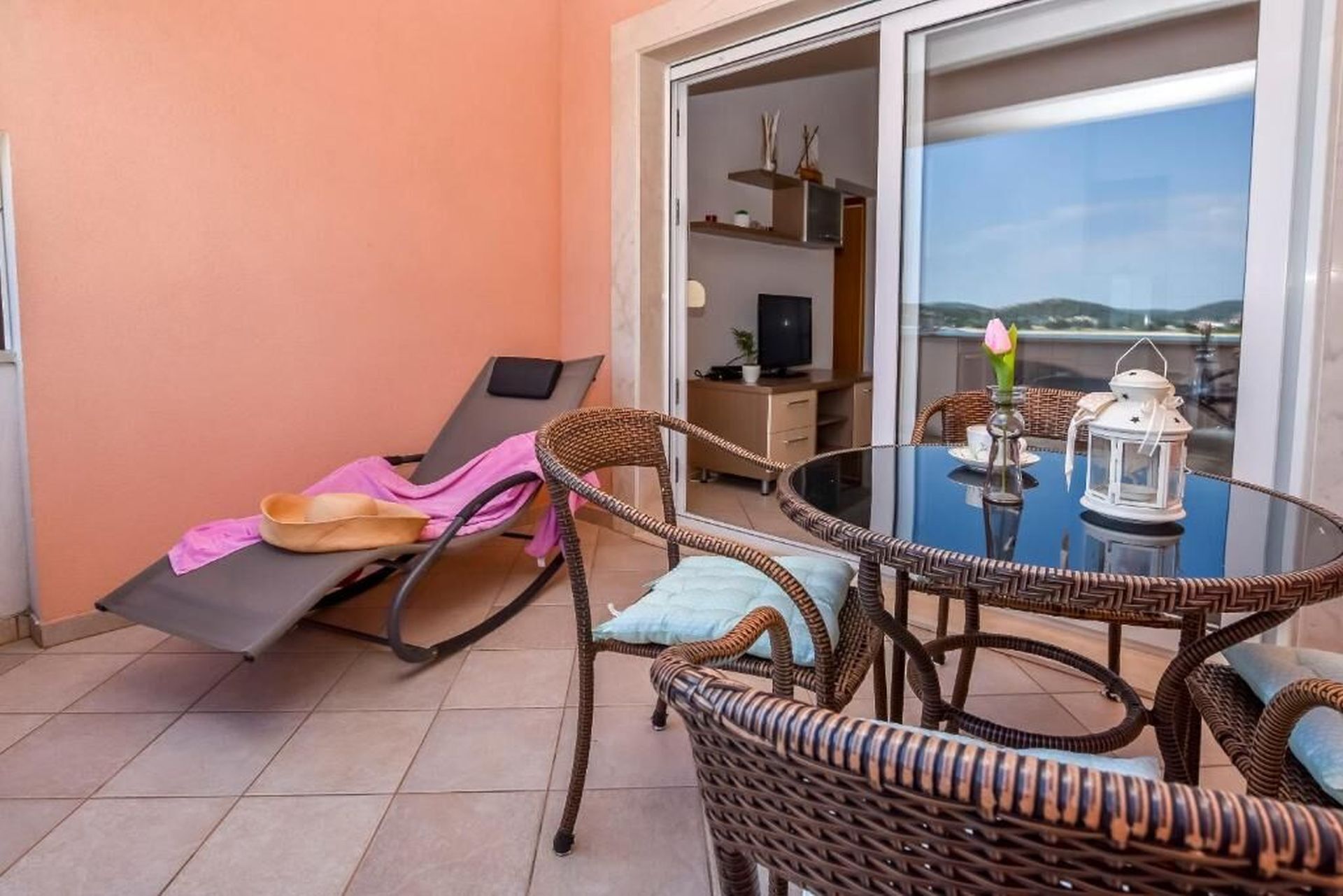 Apartemen (A1) | Teras/patio