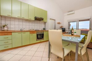 Apartment (A2) | Private kitchen - Apartments Anka (Rogoznica)