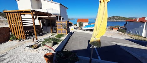 ลานระเบียง/นอกชาน