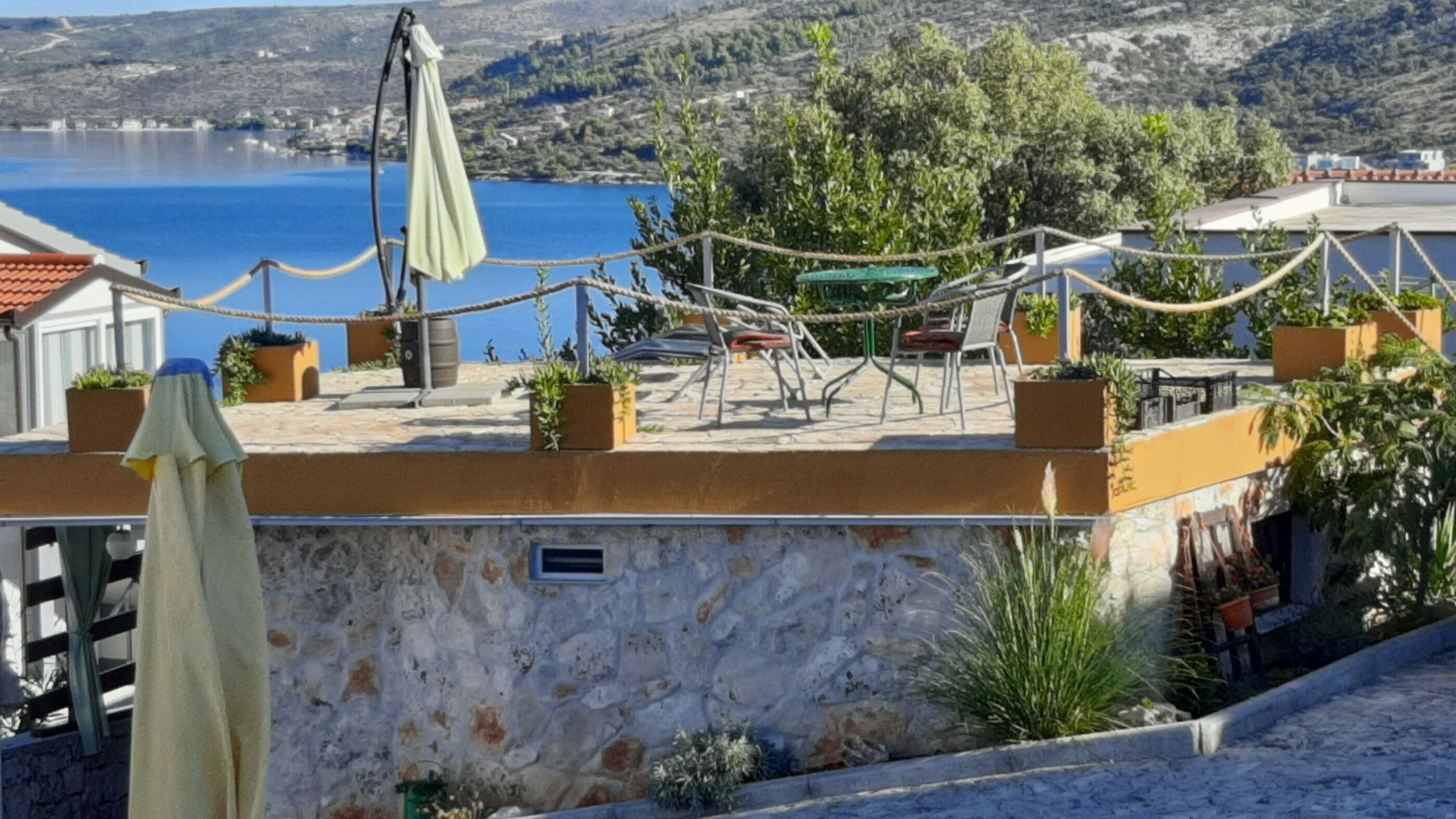 تناول الطعام بالخارج