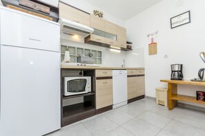 Cuisine privée | Réfrigérateur, four à micro-ondes, un four, surface de cuisson