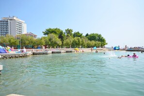 Beach nearby - Apartments Grgo (Vodice)