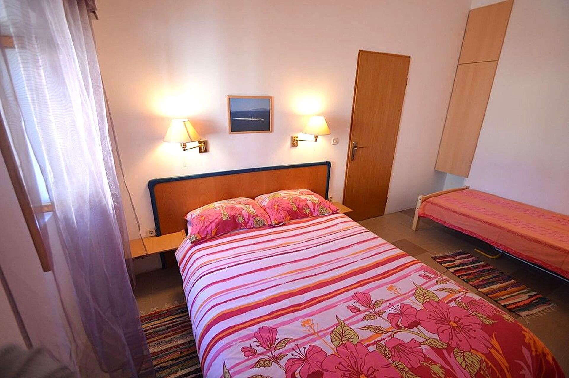 Apartment (A2) | 3 bedrooms, desk, free WiFi, bed sheets