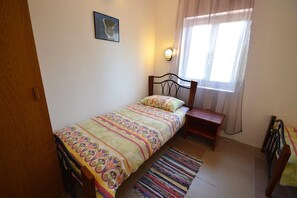 Apartamento (A3) | 3 dormitorios, escritorio, wifi gratis y ropa de cama