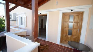 Studio (A1) | Building design