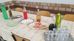 House | Terrace/patio