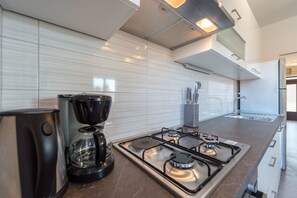 私人厨房 | 冰箱、微波炉、炉灶、茶具/咖啡用具