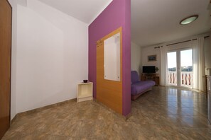 Apartment (A2) | Hallway