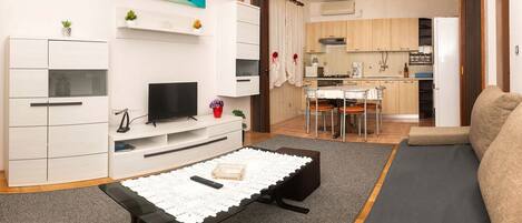 Apartment (A1) | Living room | TV