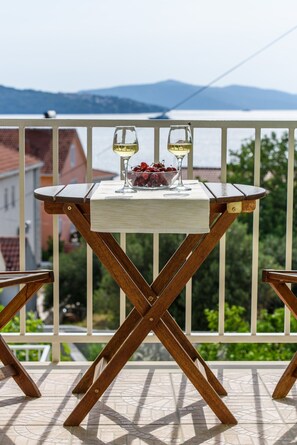 Apartment (A3) | Balcony