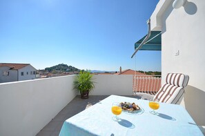 Apartment (A6) | City view - Apartments Mila Family With Pool (Tribunj)