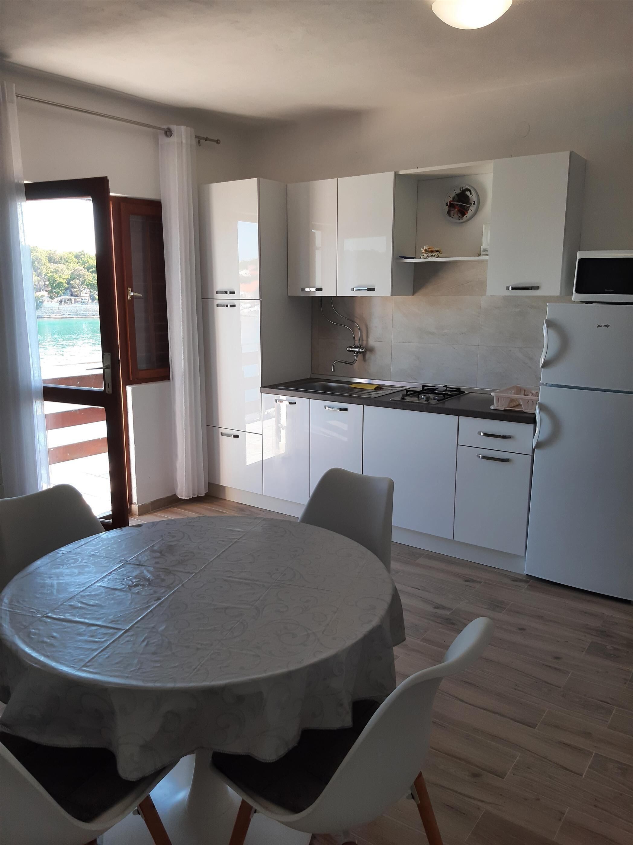 Apartment (A3) | Dining