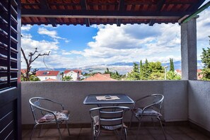 Apartemen (A3) | Balkon