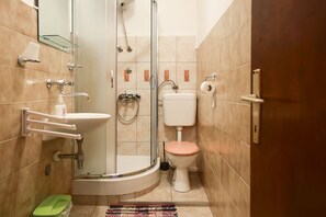 Apartment (A3) | Bathroom | Hair dryer
