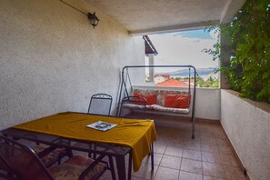 Apartment (A4) | Balcony
