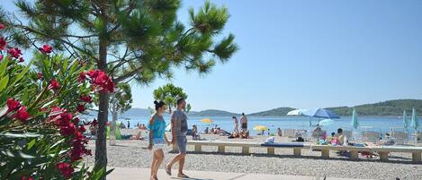 Privat strand i nærheten
