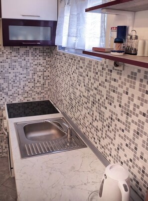 Private kitchen - Apartments Nives (Rogoznica)