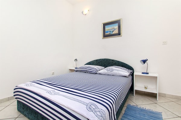 Apartments Kirigin - Supetar