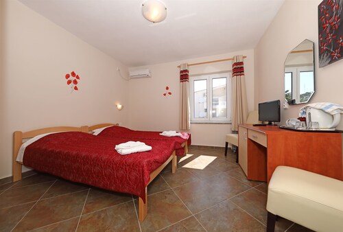 Rooms Zdravko