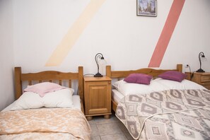 4 bedrooms, free WiFi, bed sheets - Apartments Ljubica (Rogoznica)