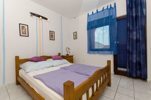 4 bedrooms, free WiFi, bed sheets - Apartments Ljubica (Rogoznica)