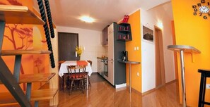 Apartment (A1) | Private kitchen | Fridge, stovetop, dishwasher, coffee/tea maker