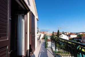 Apartment (A1) | Balcony