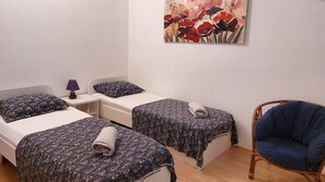 Apartment (A1) | Iron/ironing board, free WiFi, bed sheets