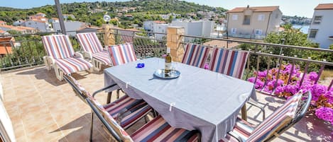 Apartment (A2) | Balcony